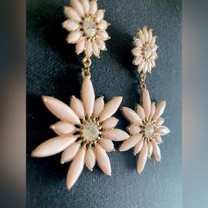 Pale pink gold and rhinestone earrings. Special event prom date costume jewelry